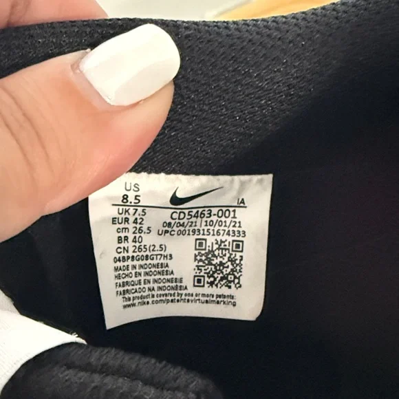 Nike Court Vision Men's Black and White Sneakers CD5463-001 - Picture 8 of 8